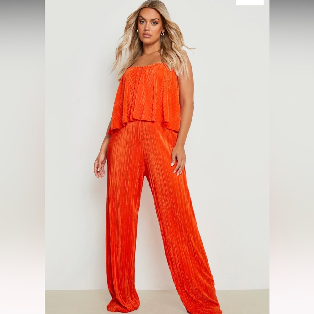 PLISSE STRAPPY WIDE LEG JUMPSUIT